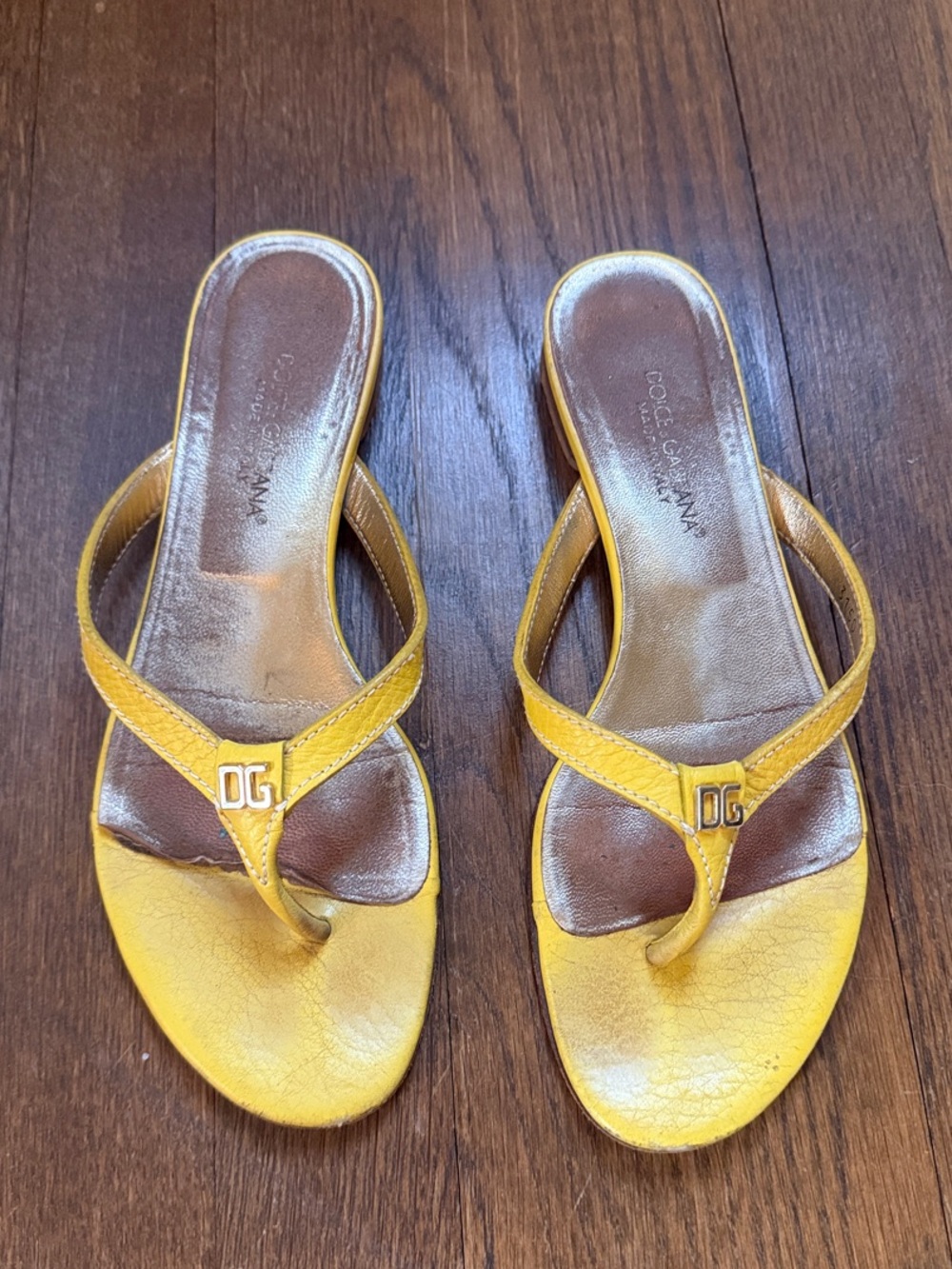 Dolce Gabanna Yellow Women's Thong Sandals